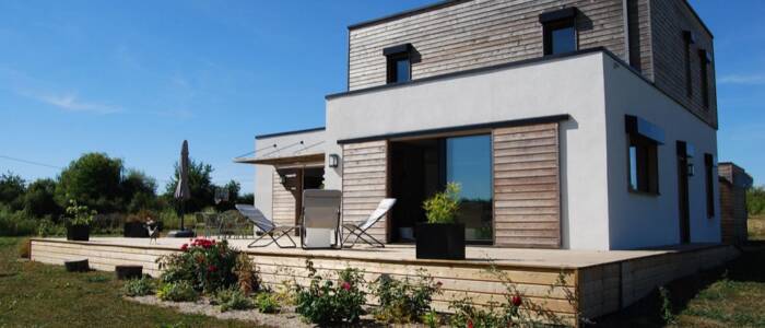 Sébastien Dufeu, maître d'oeuvre bioclimaticien est constructeur de maisons en bois au Mans, en Sarthe et ses alentours.