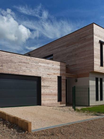 Construction en bois d'une maison réalisée par Sébastien Dufeu